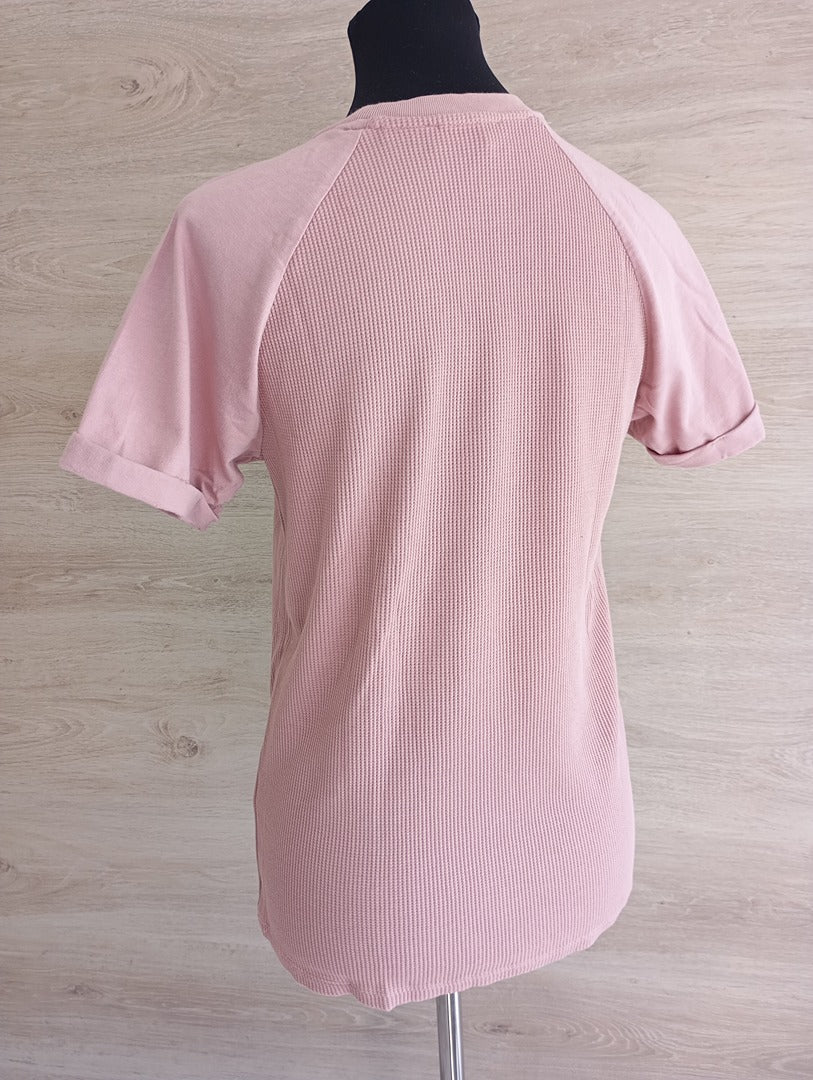 T-shirt Bershka - Xs - Rose - Très bon état - manches courtes