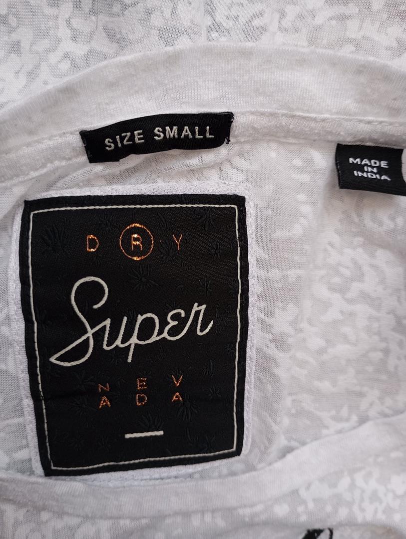T-shirt blanc à franges & imprimé bohème — Superdry — Taille S — Très bon état
