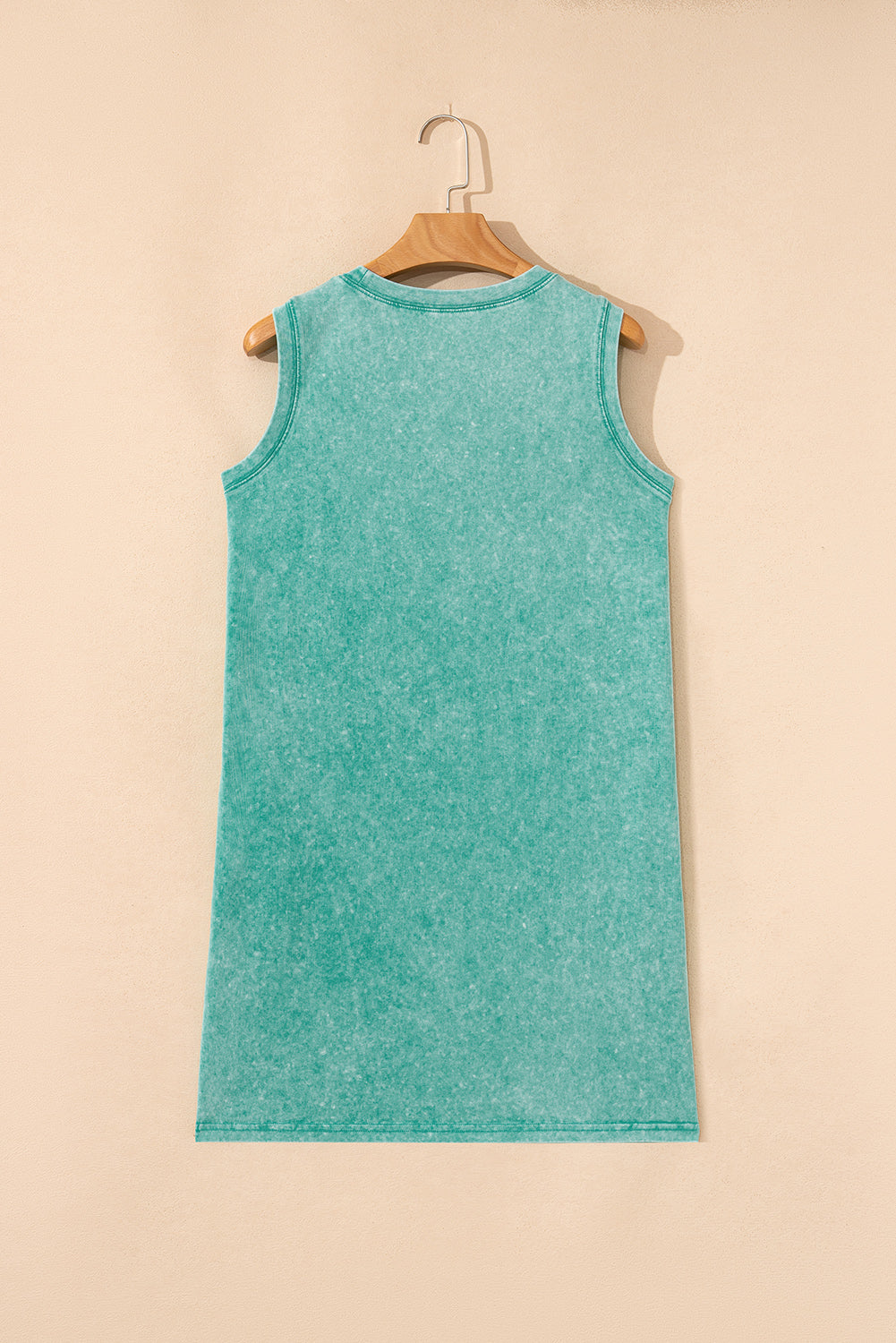 Robe courte débardeur à poches effet mineral wash en 100% coton