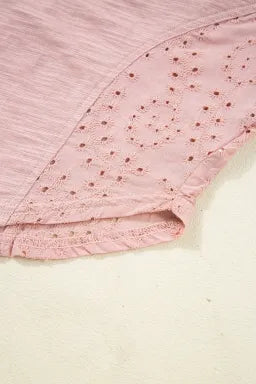 Blouse Rose Poudré — Col en V et Manches Batwing Broderie Œillets