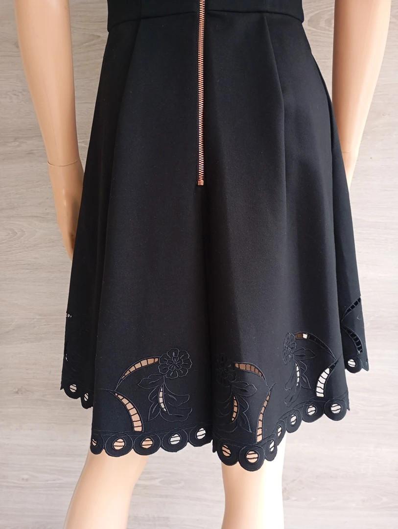 Petite robe noire découpée au laser — Ted Baker — Taille S — Très bon état