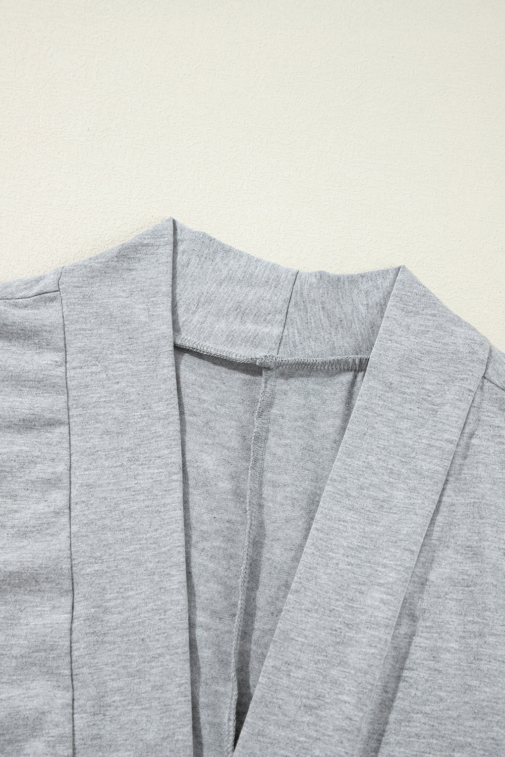 Ensemble loungewear cardigan long fendu et pantalon skinny