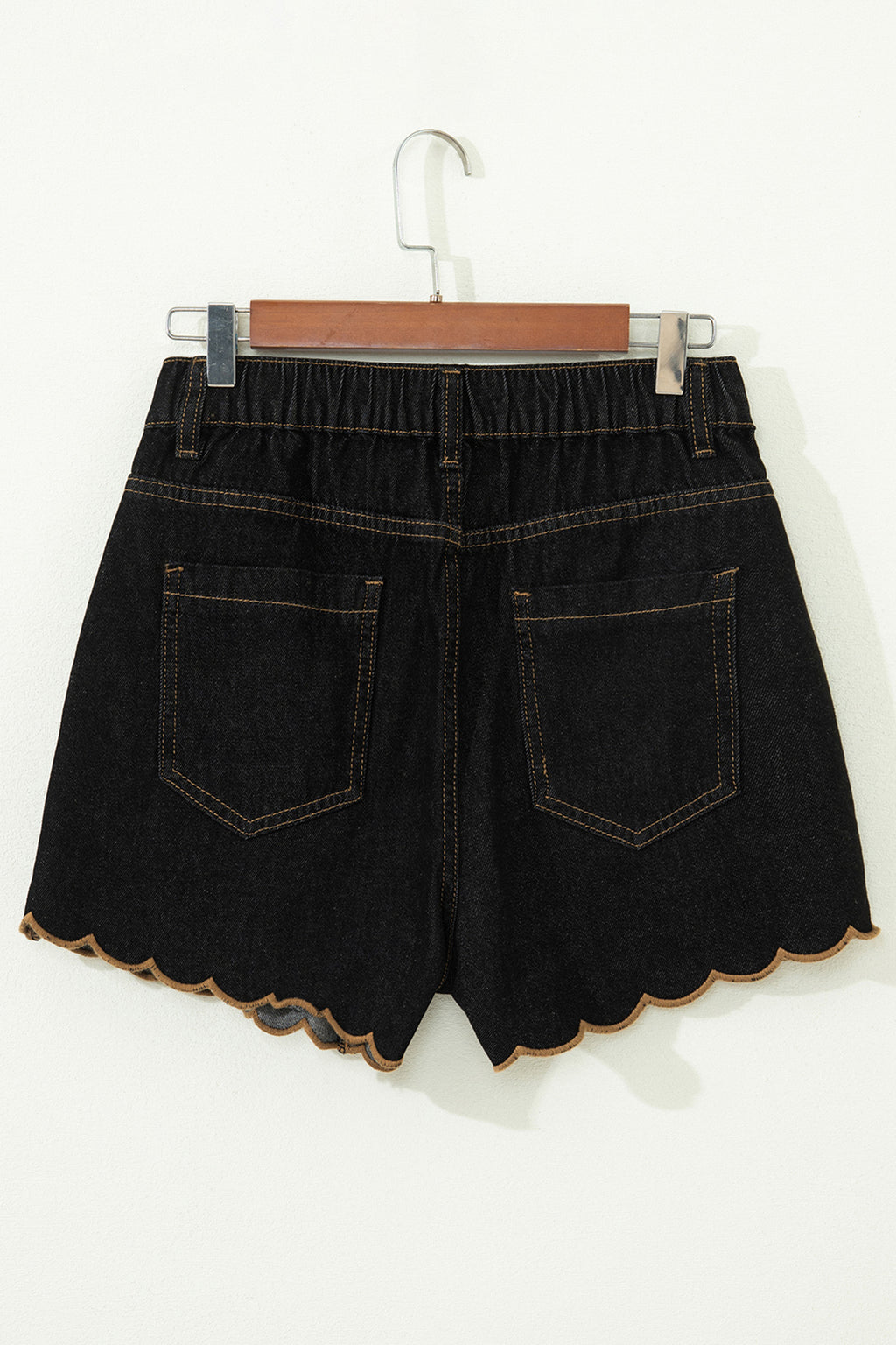 Short en jean à bordure festonnée — Bleu marine