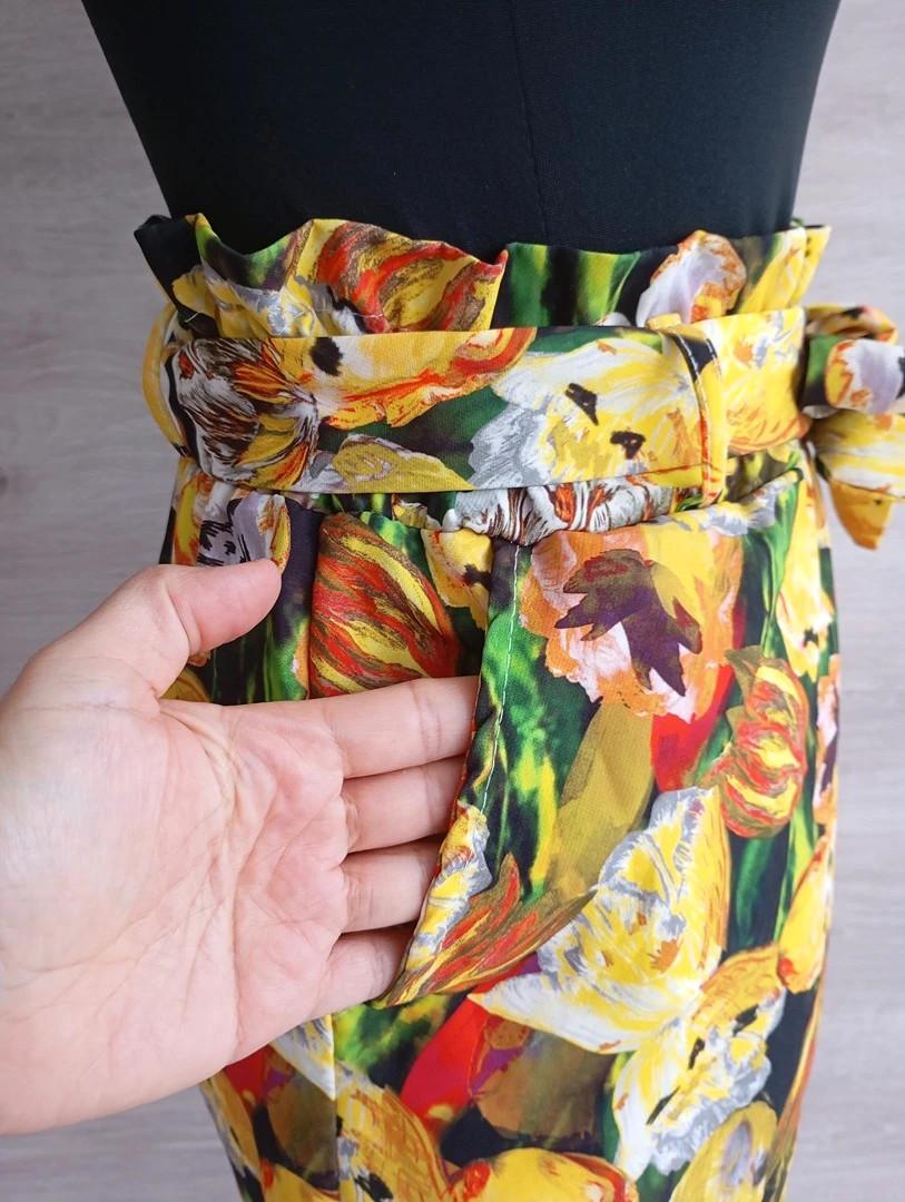 Jupe courte Local - S - Jaune/multicolore - Neuf avec étiquette - motif floral - lien à nouer
