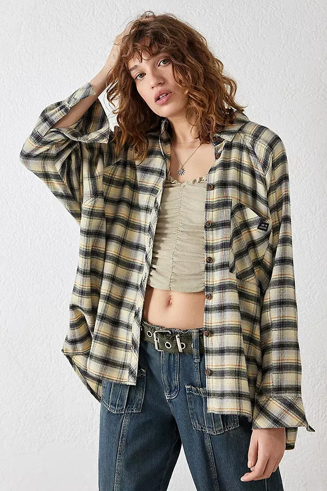 Chemise à carreaux Urban Outfitters taille S - tons crème