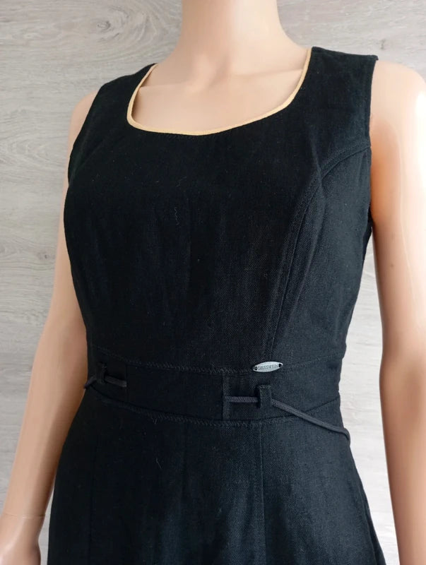 Robe longue en lin et viscose sans manche noire S Giesswein très bon état