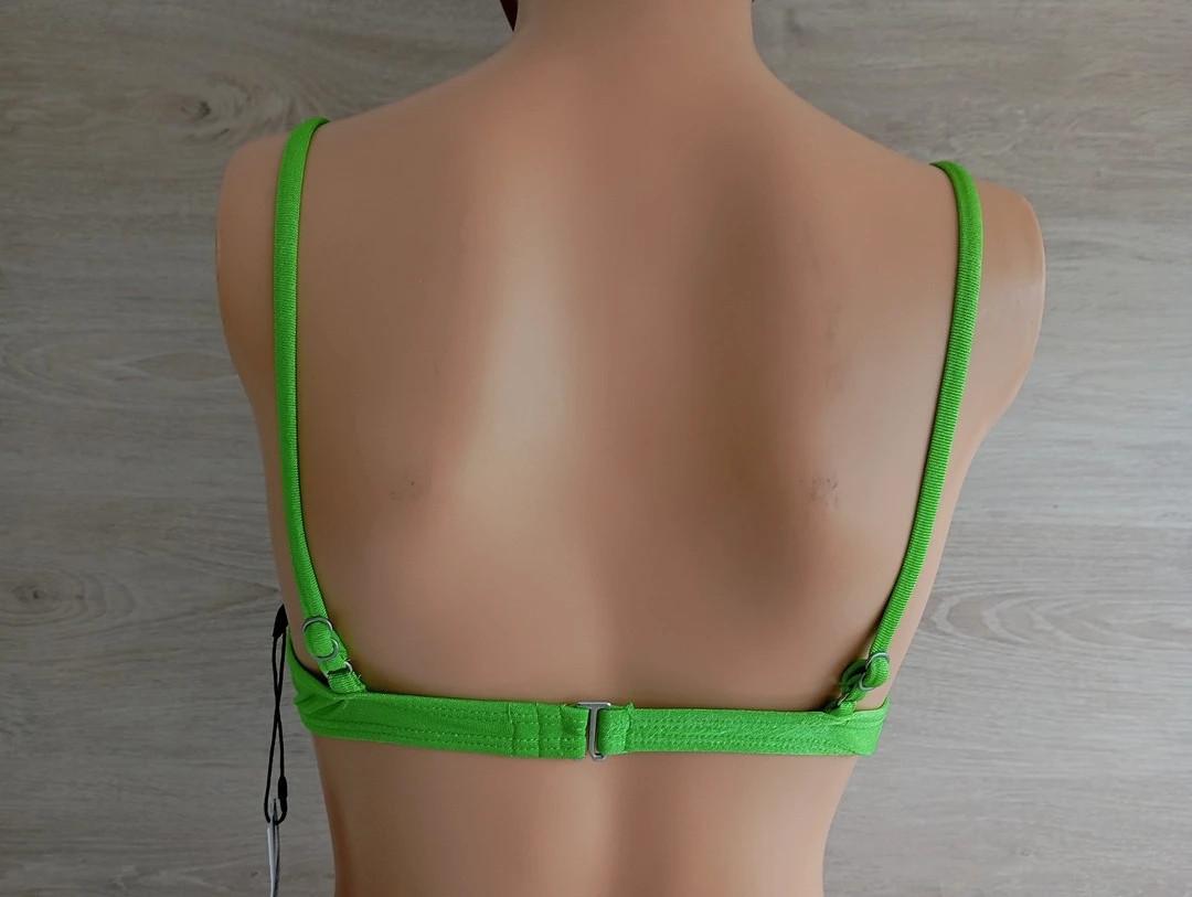 Haut de maillot de bain 🌸 strdivarius 🌸 M - Vert - Neuf - coupe triangle avec noeud décoratif