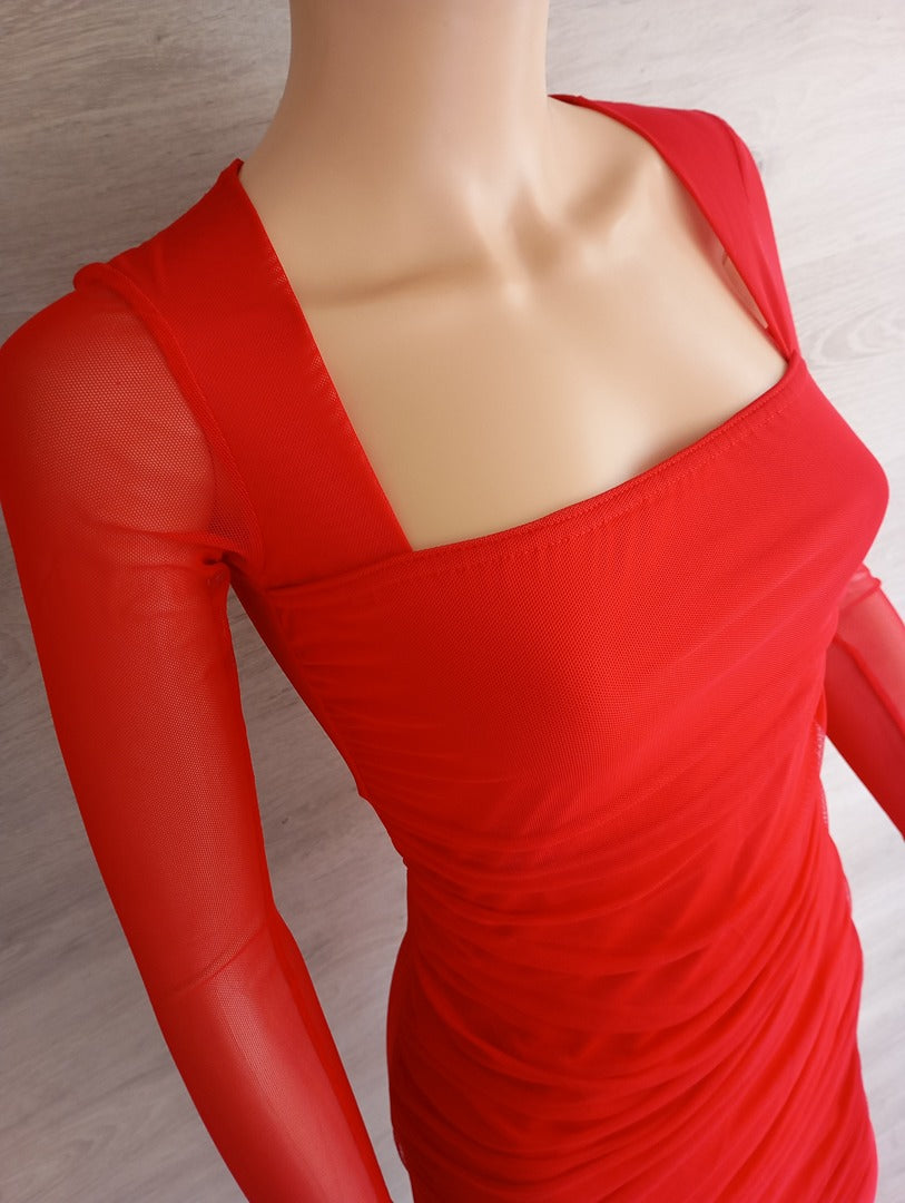Robe courte moulante manches longues transparentes 🌸 Boohoo 🌸 34 - Rouge - Neuf avec étiquette
