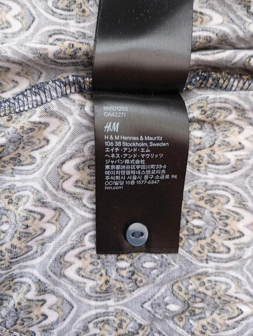 Blouse H&m - S - Blue - très bon état - manches longues - tee shirt - haut