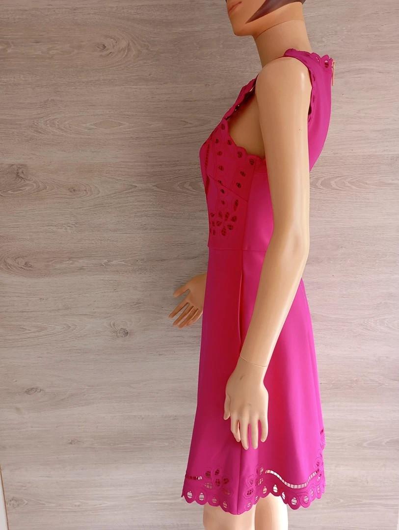 Robe patineuse fuchsia découpée au laser — Ted Baker — Taille S — Très bon état