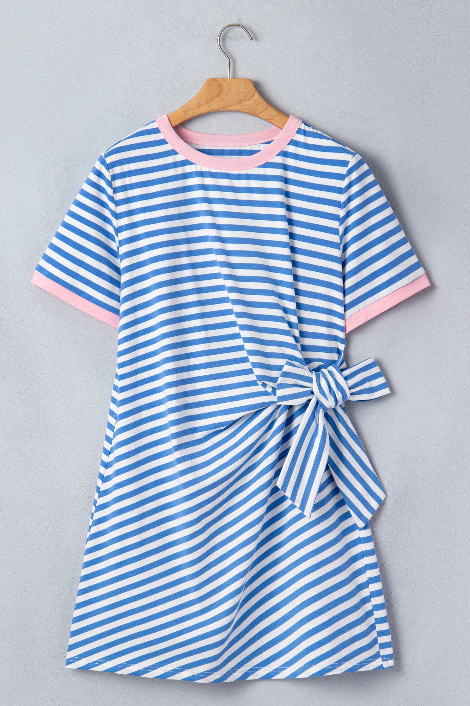 Robe T-shirt Mini Marinière – Rayures Bleu Ciel & Blanc, Nœud