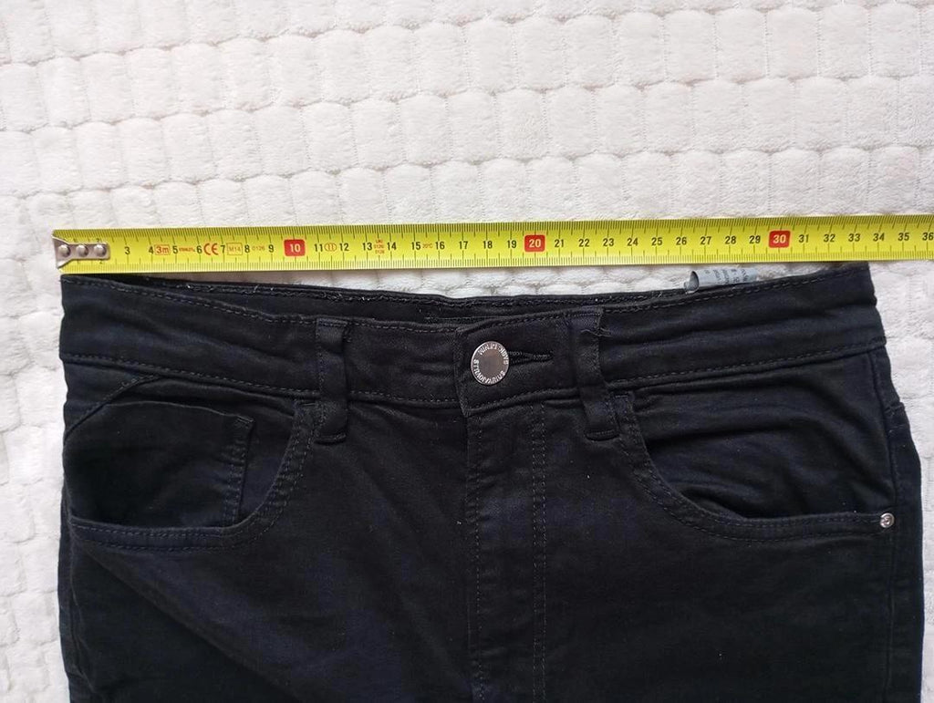Joli pantalon noir skinny Stradivarius taille M