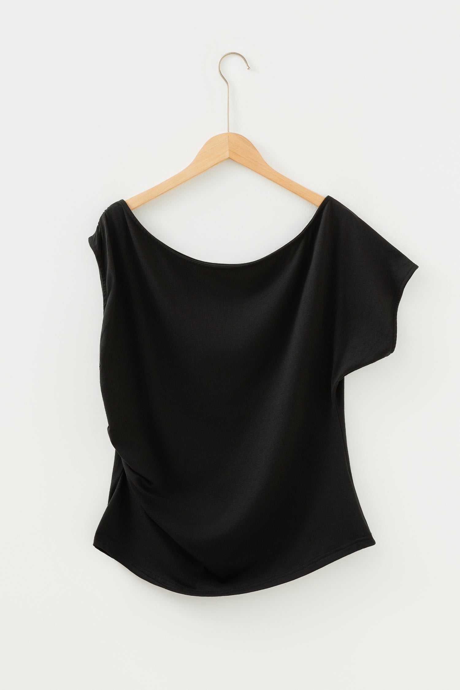 Top Grande Taille Col Asymétrique — 5 Coloris