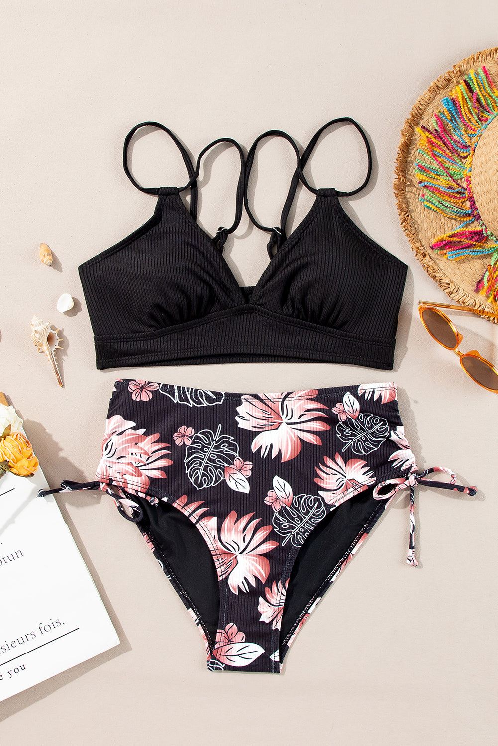 Maillot de bain bikini 2 pièces noir côtelé taille haute — haut col V dos nu et bas taille haute