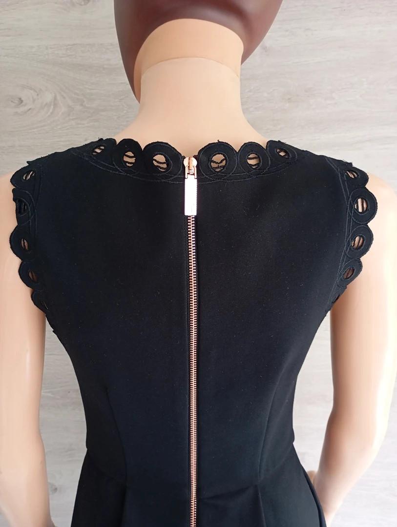 Petite robe noire découpée au laser — Ted Baker — Taille S — Très bon état