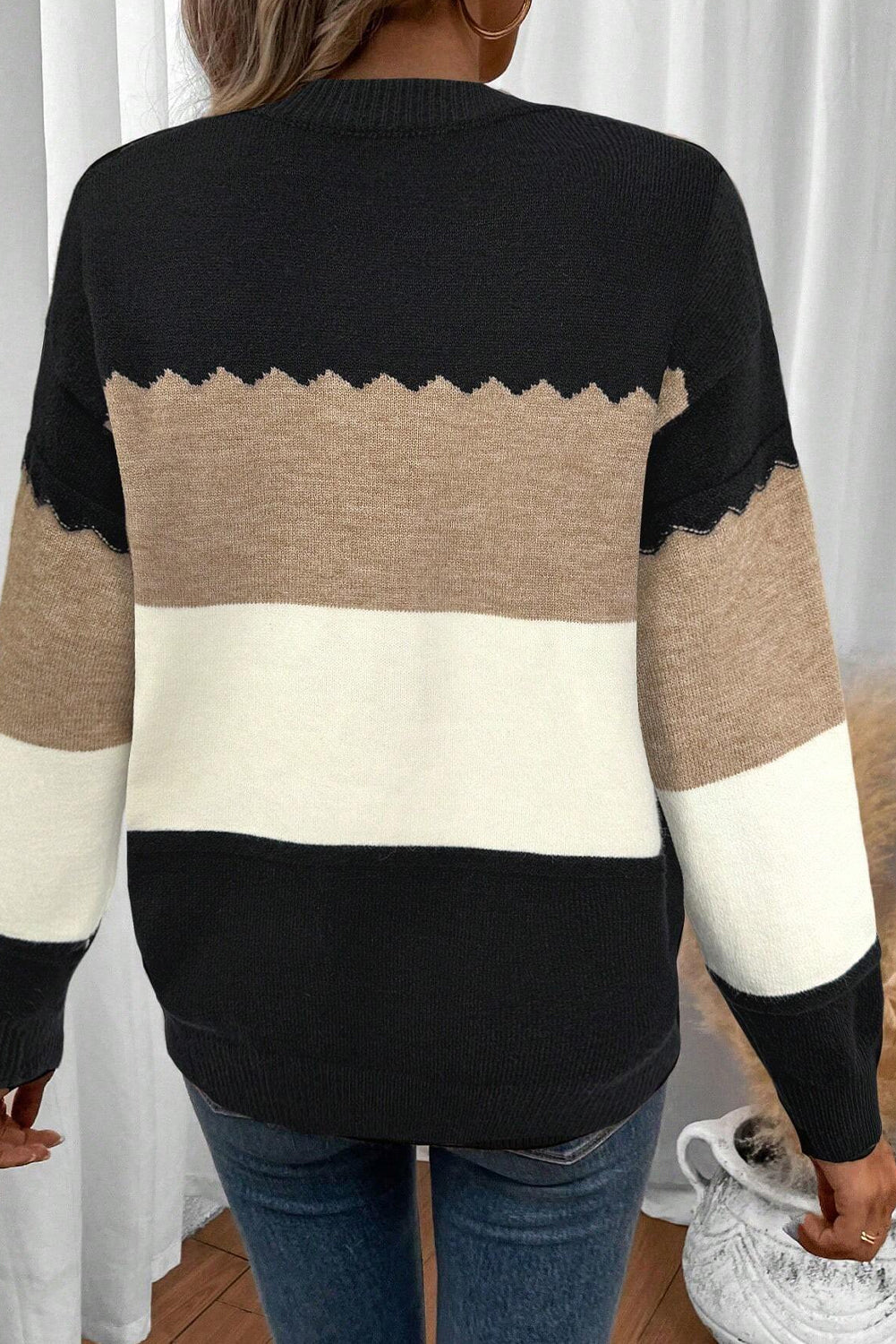 Pull Colorblock Col Rond — Épaules Tombantes
