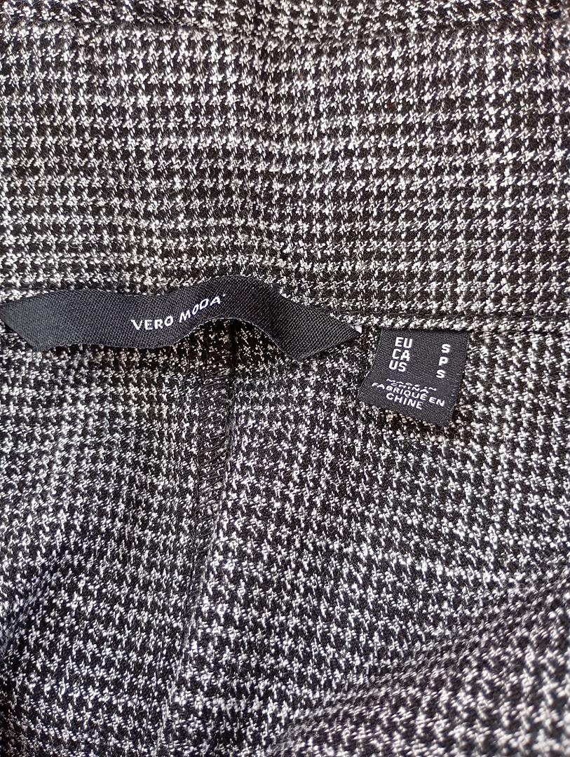 Jupe midi grise micro-carreaux paperbag — Vero Moda — Taille S — Très bon état