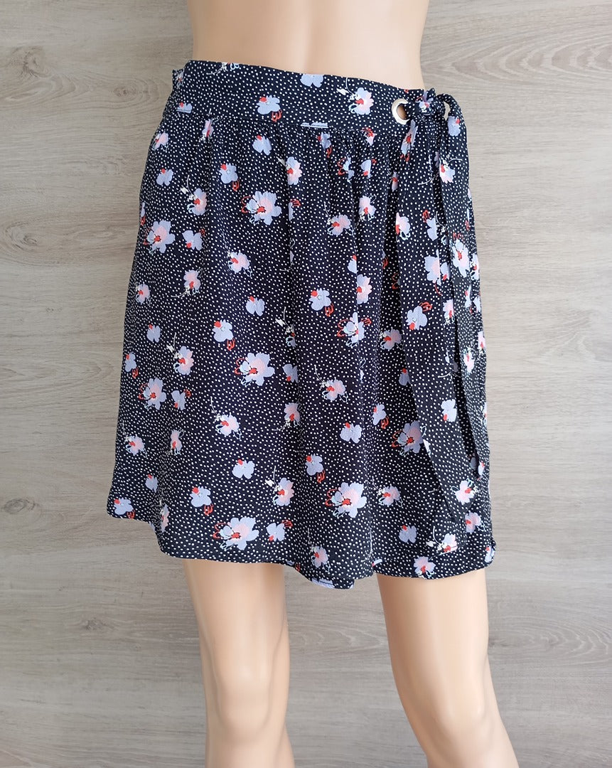 Jupe courte Naf Naf - 38 - multicolore - Très bon état - motif floral