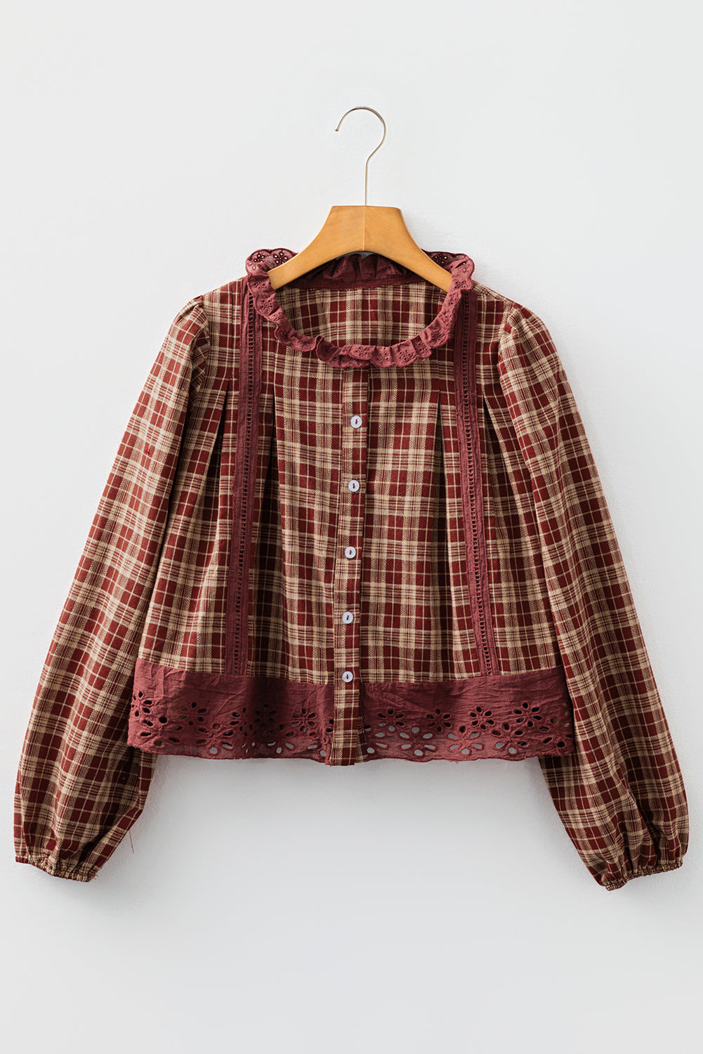 Chemise Boutonnée Carreaux Rouges — Ourlet en Dentelle et Manches Bouffantes
