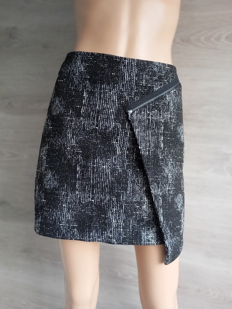 Jupe asymétrique Morgan taille 36 noir et blanc excellent état