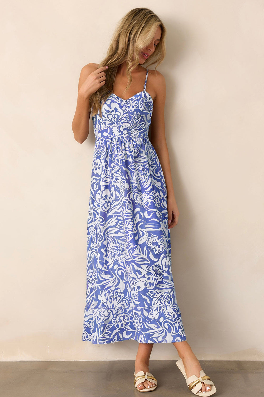 Robe maxi bleu ciel à fleurs — Bretelles spaghetti & taille haute