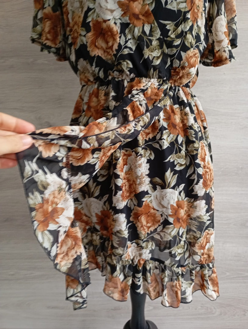 Magnifique robe courte fleurie manches courtes - Archie Love taille M - Noir/multicolore - neuf