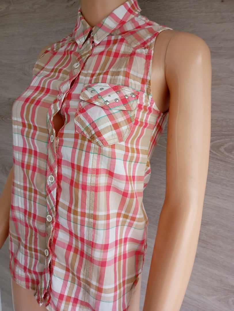 Jolie chemise sans manches Bershka taille Xs - Rose/multicolore - Neuf avec étiquette - 100% coton