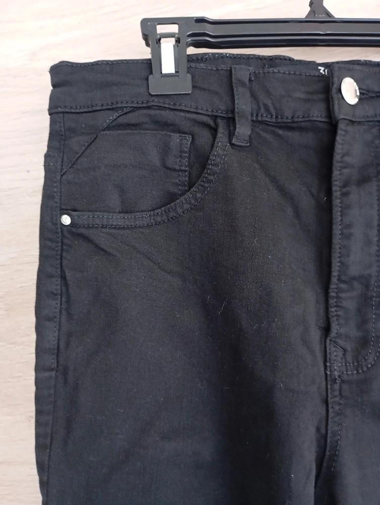 Joli pantalon noir skinny Stradivarius taille M