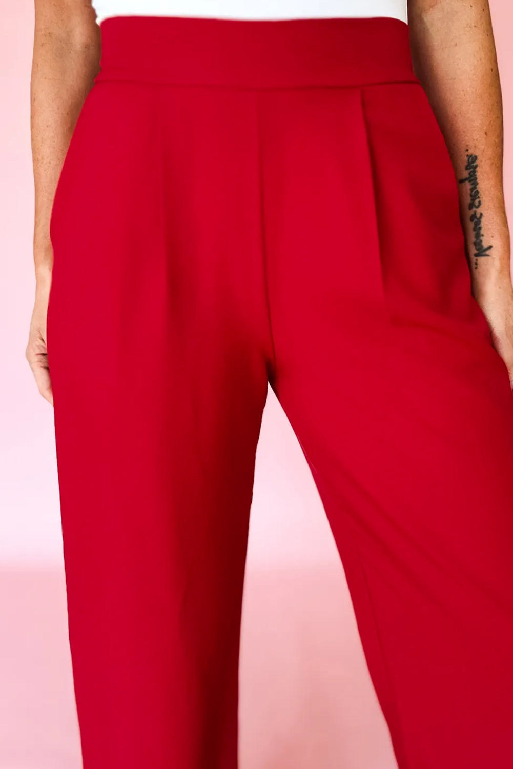 Pantalon Large Plissé Taille Haute – Enfilage Facile | Rouge & Noir