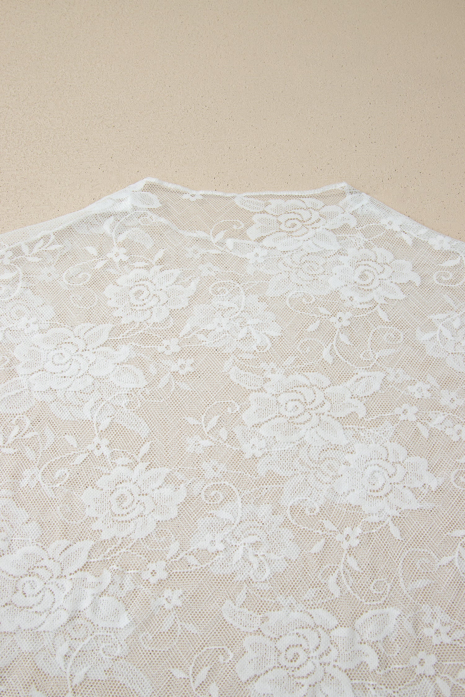Top en Dentelle Florale Blanc — Manches Longues & Col Montant Grande Taille