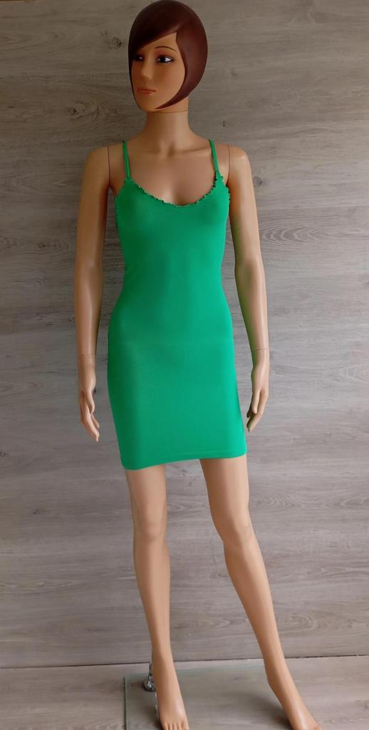 Belle robe d'été Bershka taille Xs/s - Vert - Neuf avec étiquette - matière douce