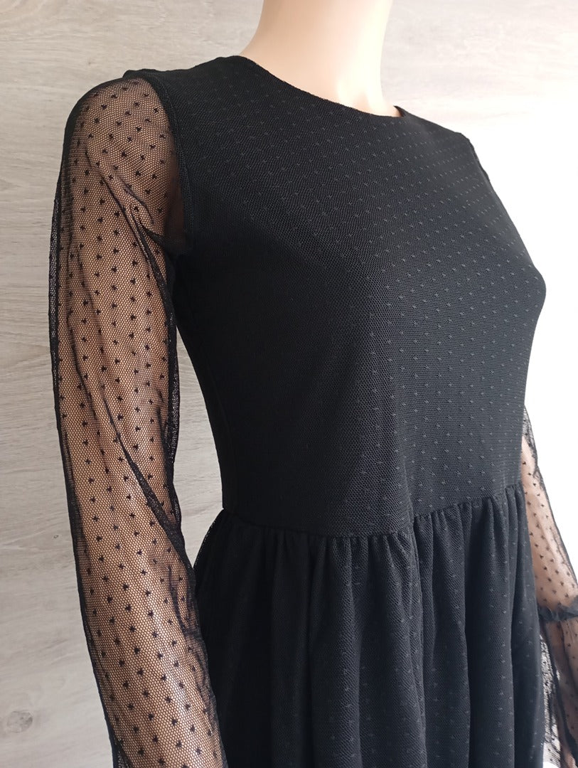 Superbe robe plumetis avec manches transparentes - Na-kd taille S - Noir - neuve