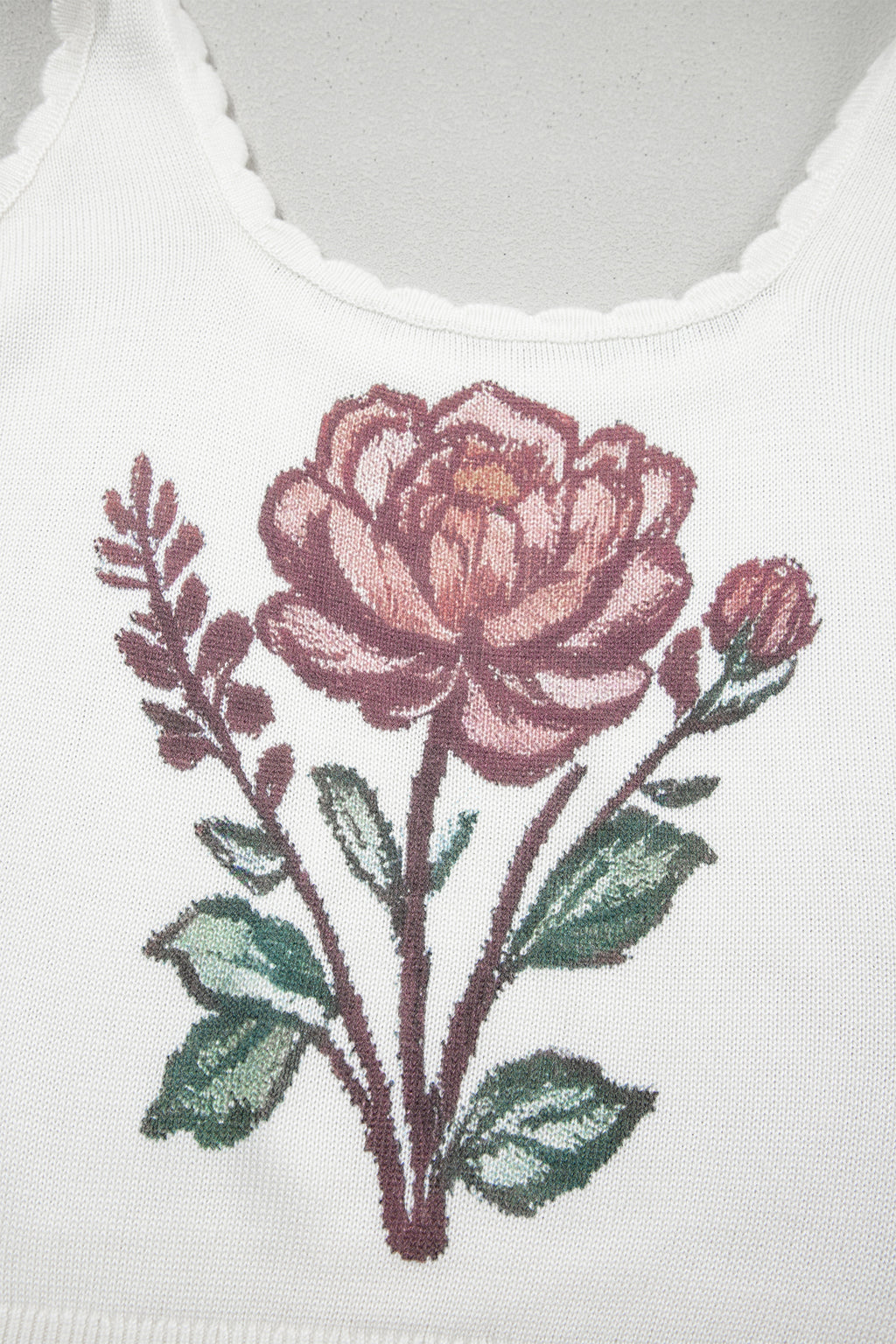 Débardeur en maille florale rétro — col carré festonné, sans manches