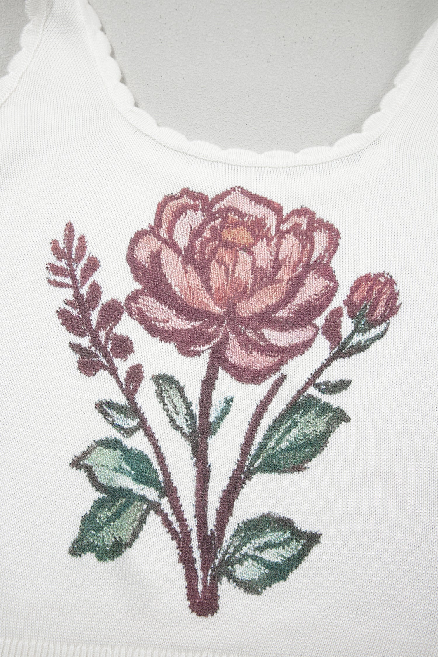 Débardeur en maille florale rétro — col carré festonné, sans manches