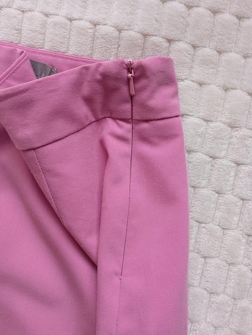 Jupe courte Asos taille S - Rose Poudré avec ourlet festoné