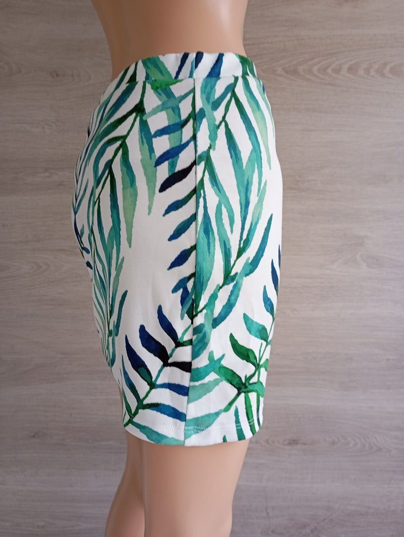Mini jupe 🌸 Mivira 🌸 M - Blanc/vert - Neuf avec étiquette - motif floral