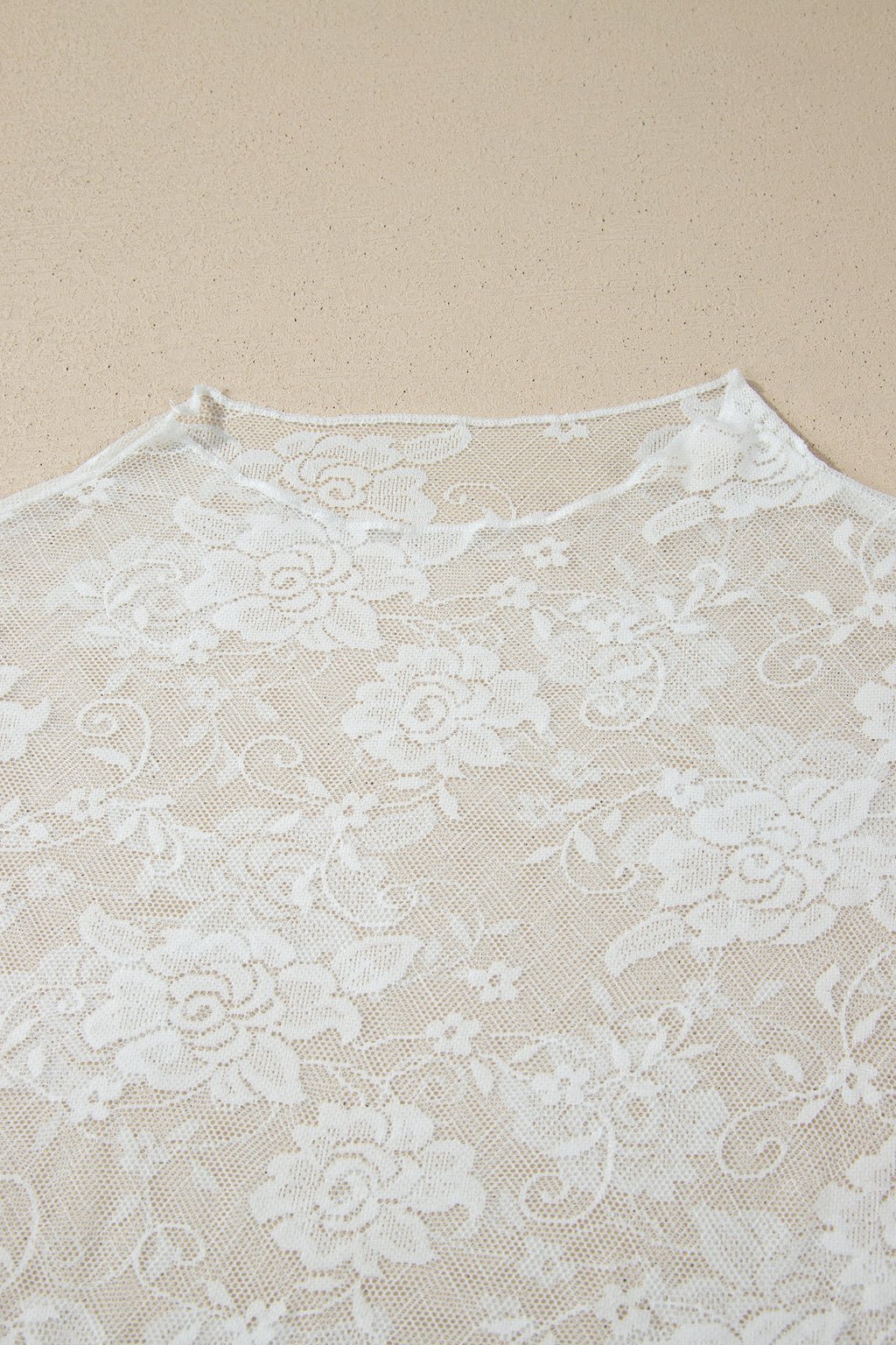 Top en Dentelle Florale Blanc — Manches Longues & Col Montant Grande Taille
