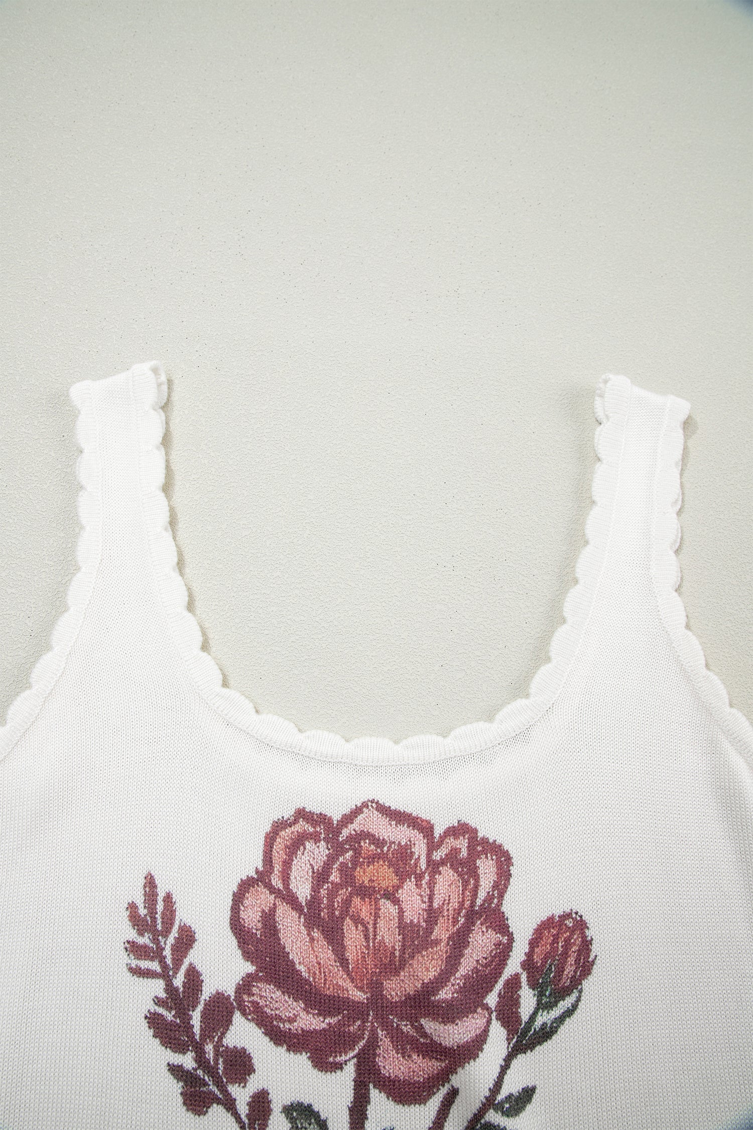 Débardeur en maille florale rétro — col carré festonné, sans manches