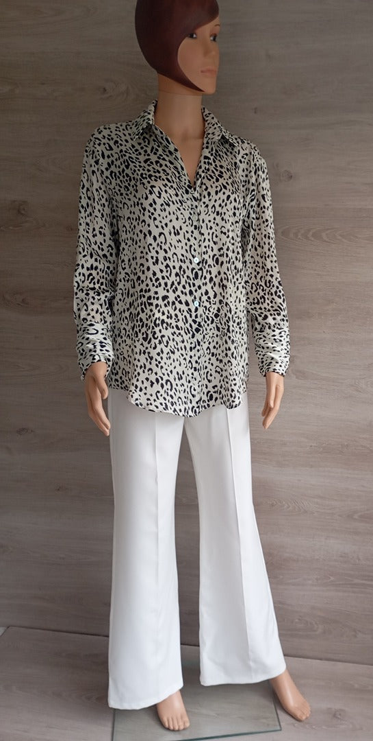 Chemise manches longues Zara taille S - style léopard noir et blanc