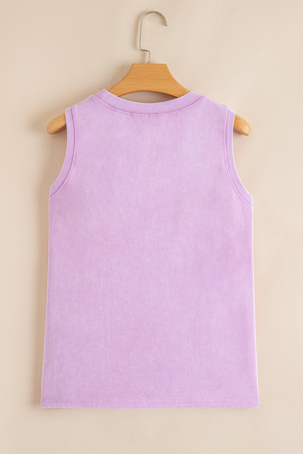 Débardeur lilas mineral wash à poche poitrine en 100% coton