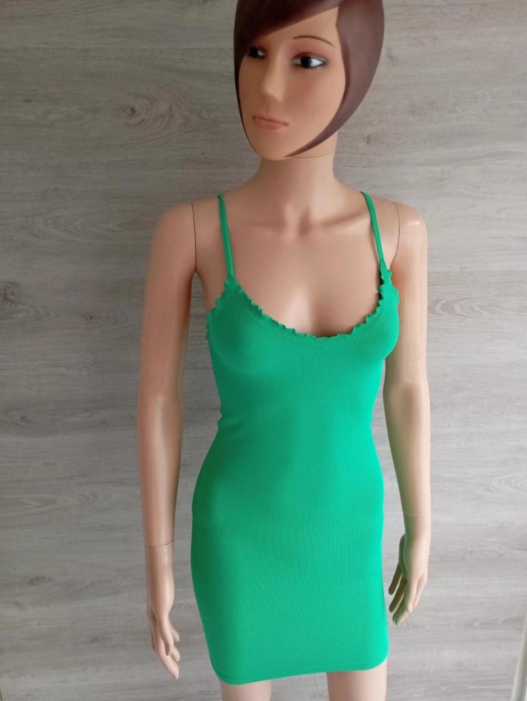 Belle robe d'été Bershka taille Xs/s - Vert - Neuf avec étiquette - matière douce