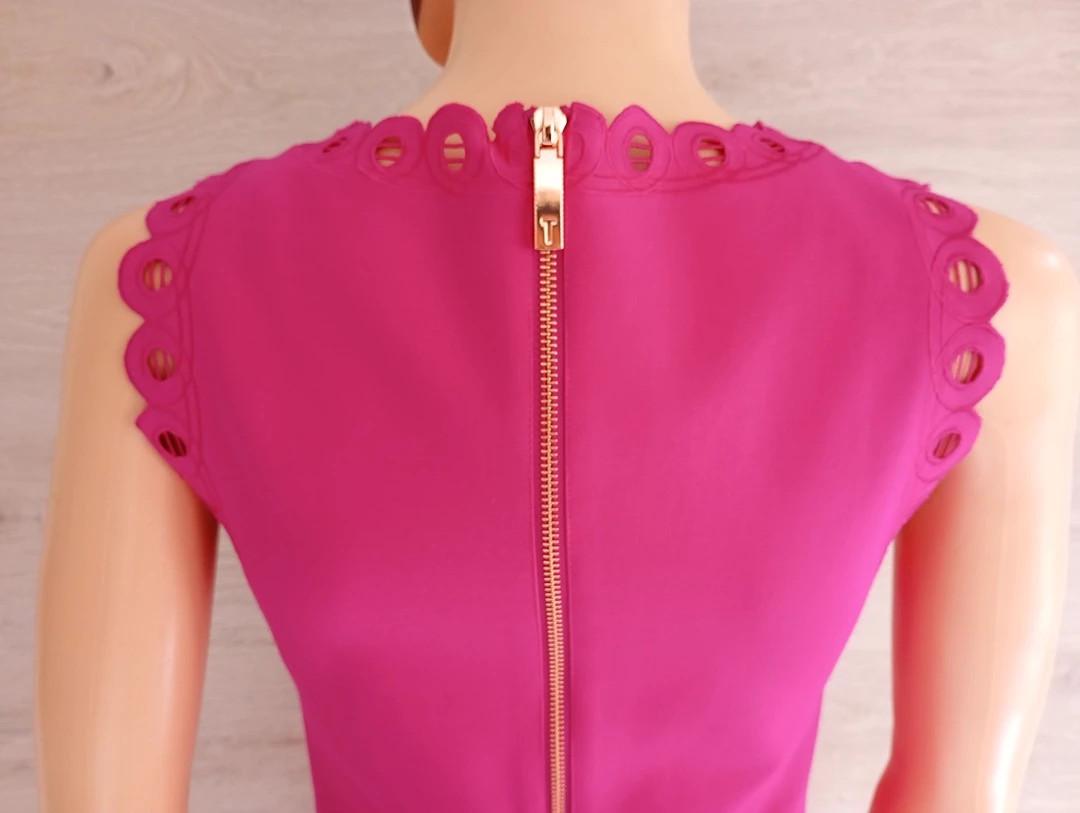 Robe patineuse fuchsia découpée au laser — Ted Baker — Taille S — Très bon état