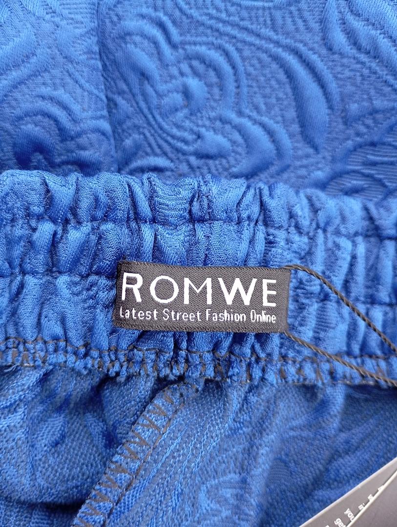 Superbe mini jupe avec relief floral - Romwe - taille S - Bleu - Neuf avec étiquette