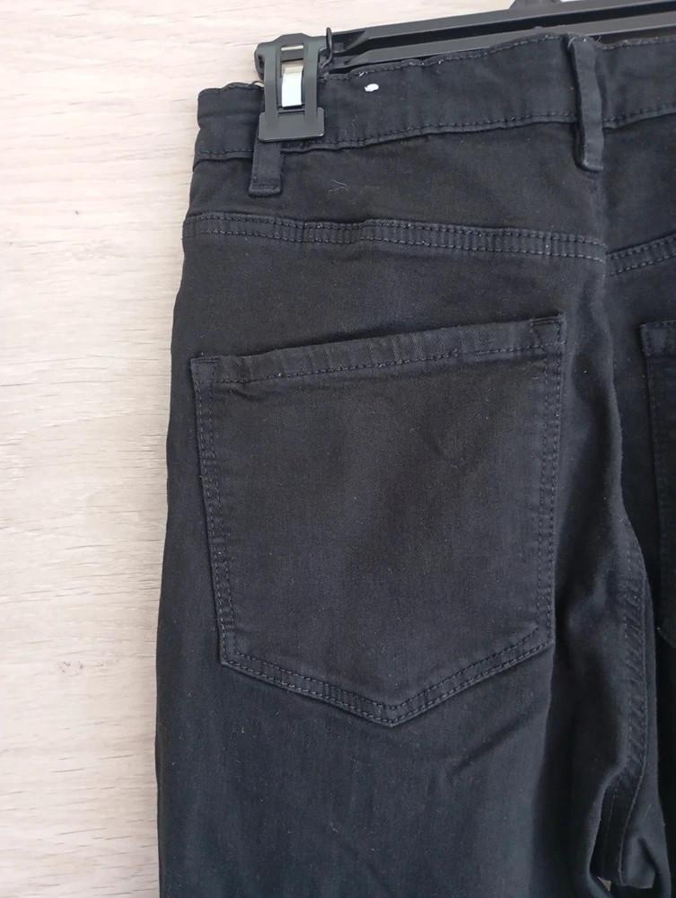 Joli pantalon noir skinny Stradivarius taille M