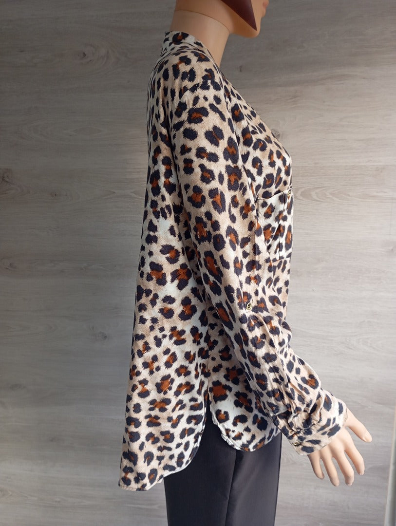 Jolie chemise Zara taille Xl motifs léopard - manches longues