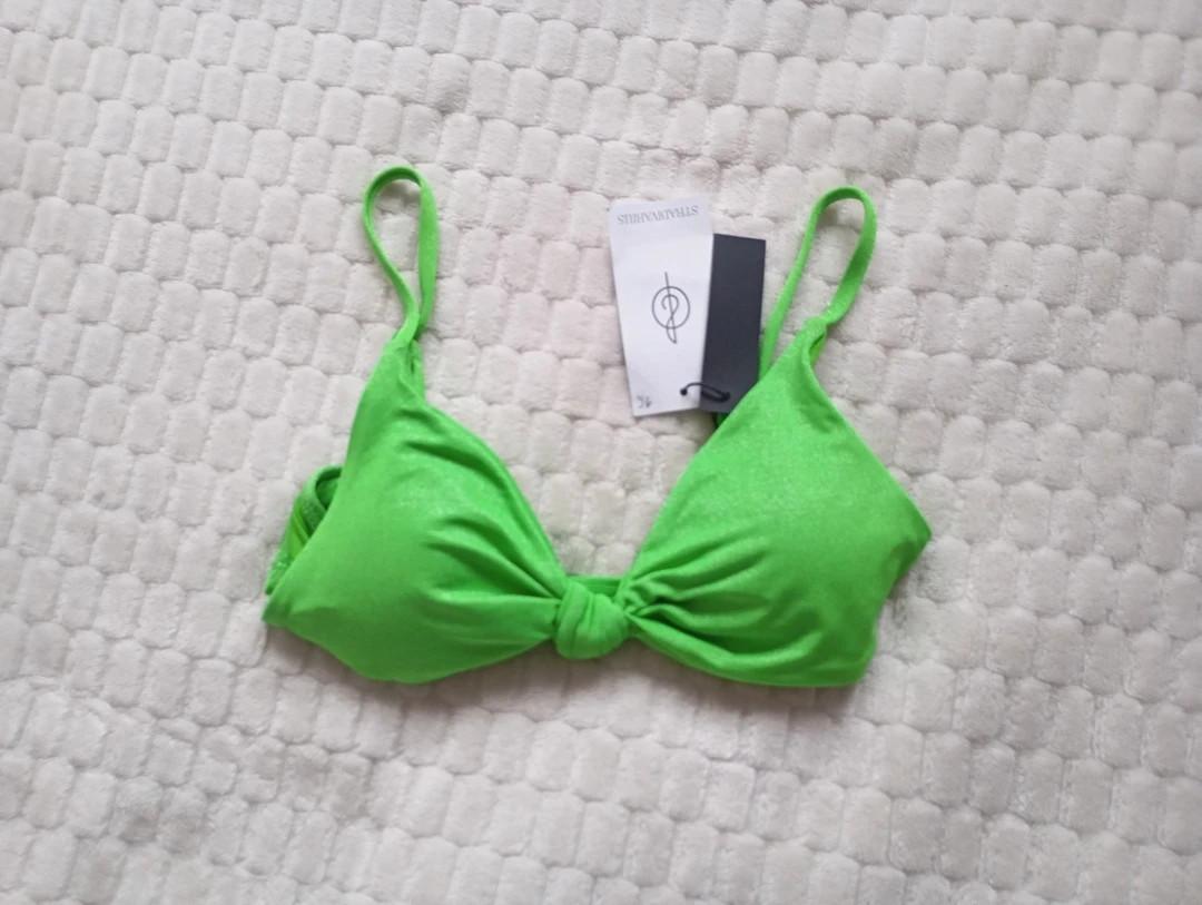 Haut de maillot de bain 🌸 strdivarius 🌸 M - Vert - Neuf - coupe triangle avec noeud décoratif