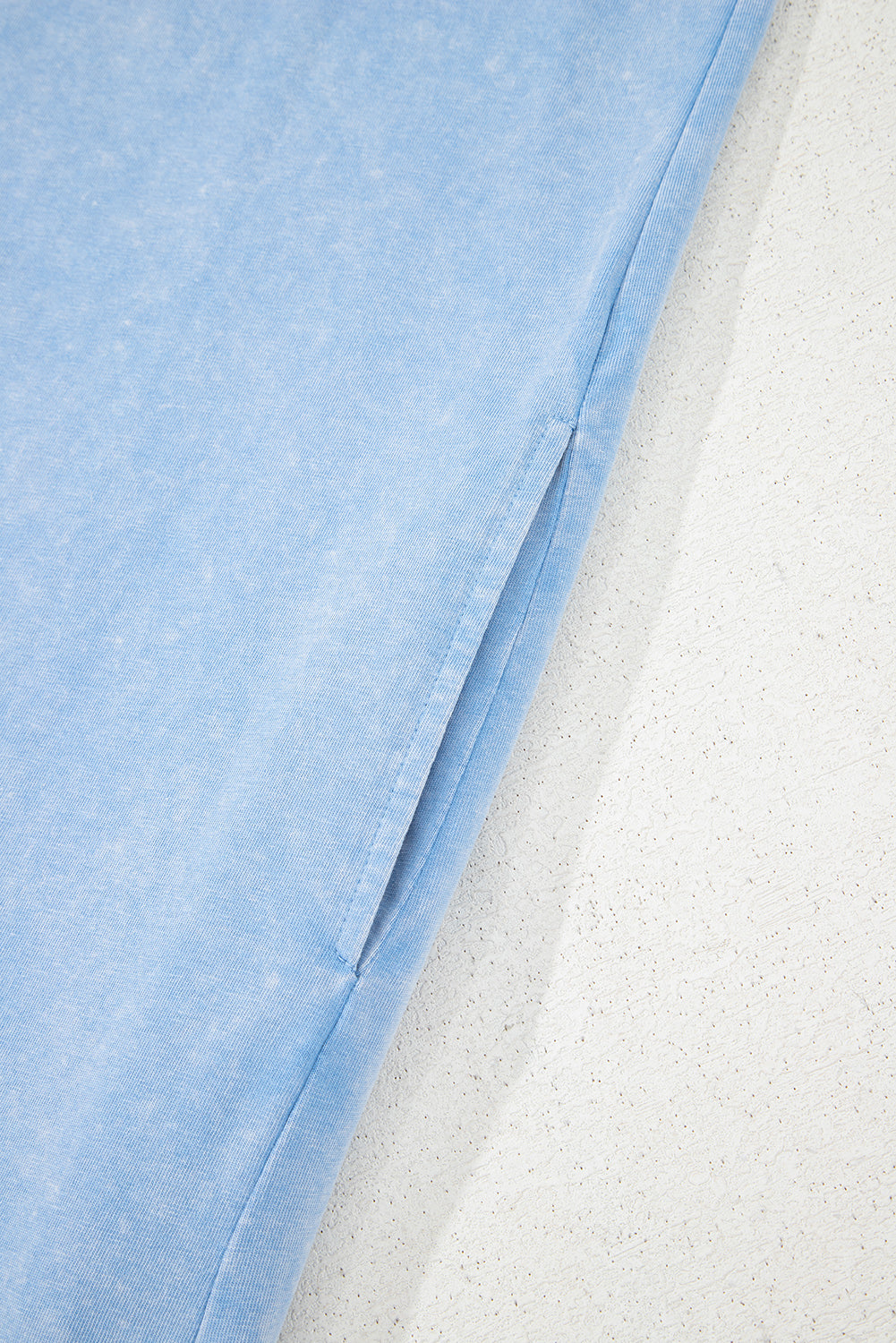 Robe courte débardeur à poches effet mineral wash en 100% coton