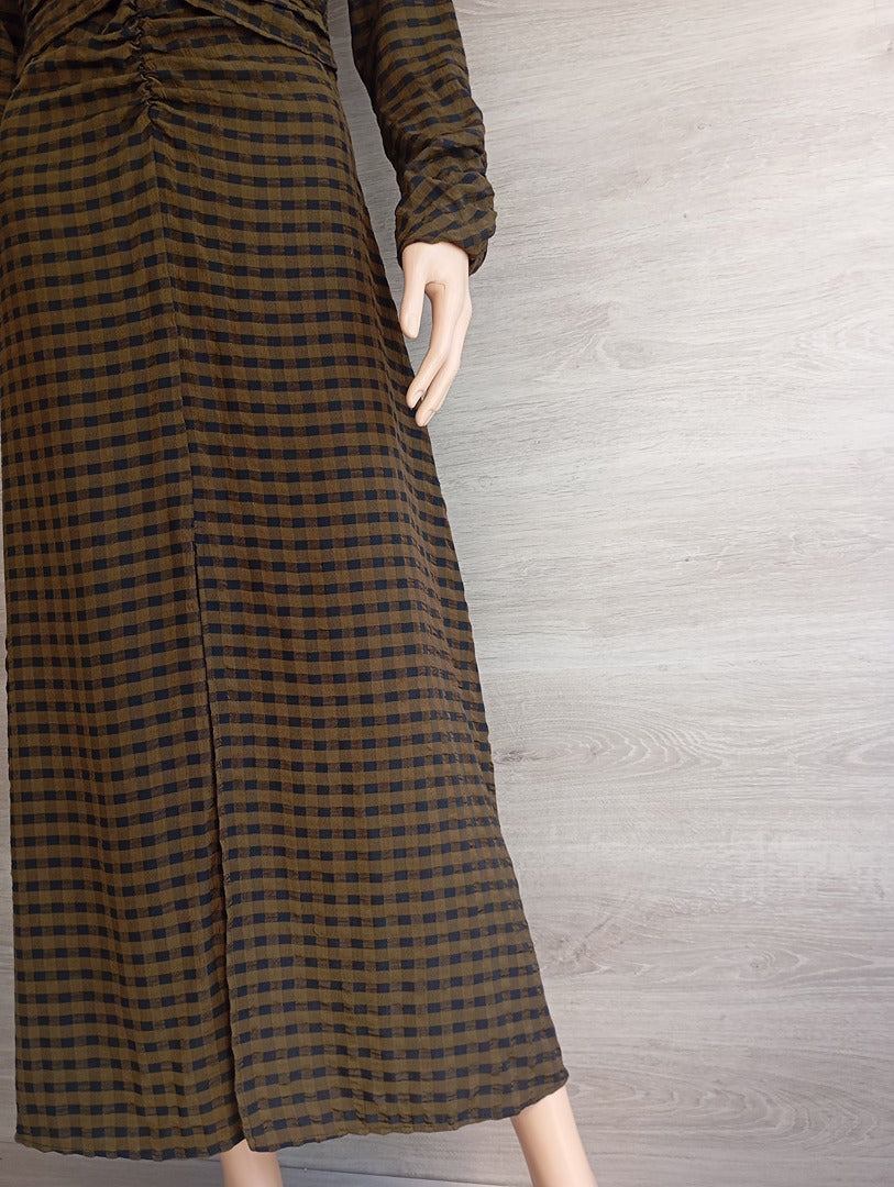 Robe longue manches longues Zara - S - kaki - Très bon état - à carreaux