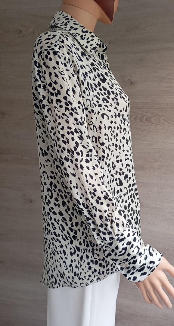 Chemise manches longues Zara taille S - style léopard noir et blanc