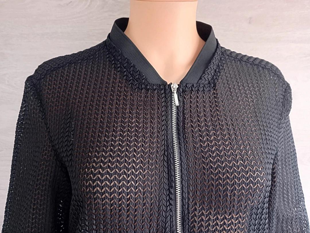 Veste légère ajouée Zara taille M en très bon état - couleur noire